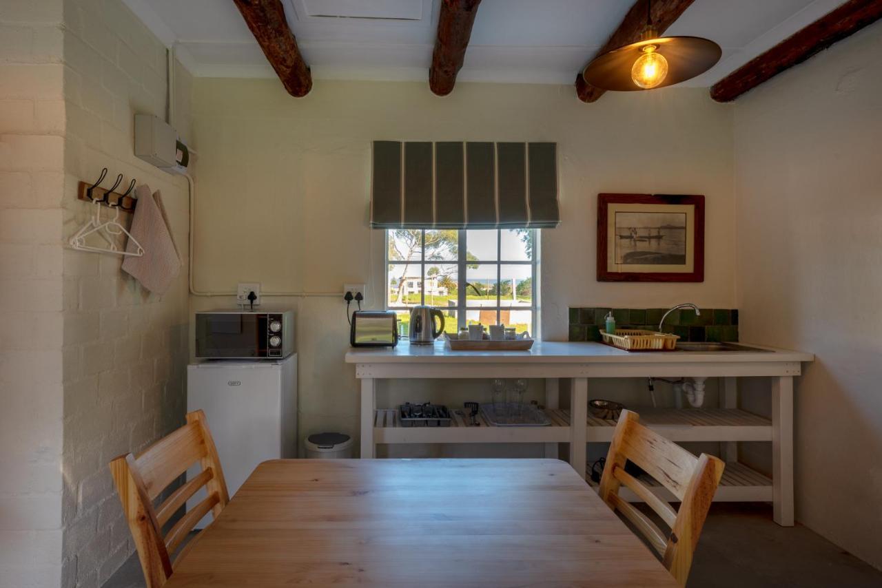 Honeyrock Cottages Kleinmond Buitenkant foto